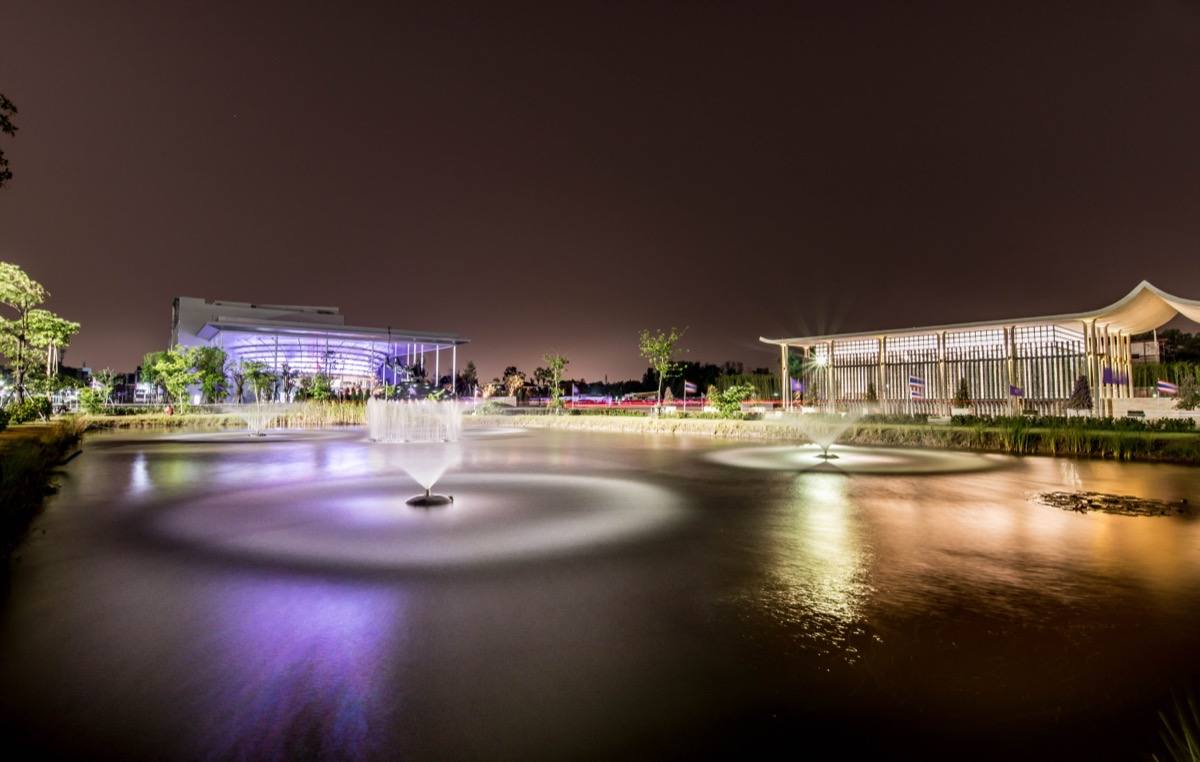 兰实大学夜景